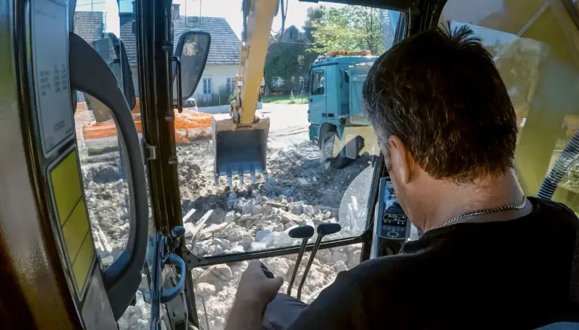 Czy kurs na koparkę jest trudny? Poznaj wyzwania i korzyści